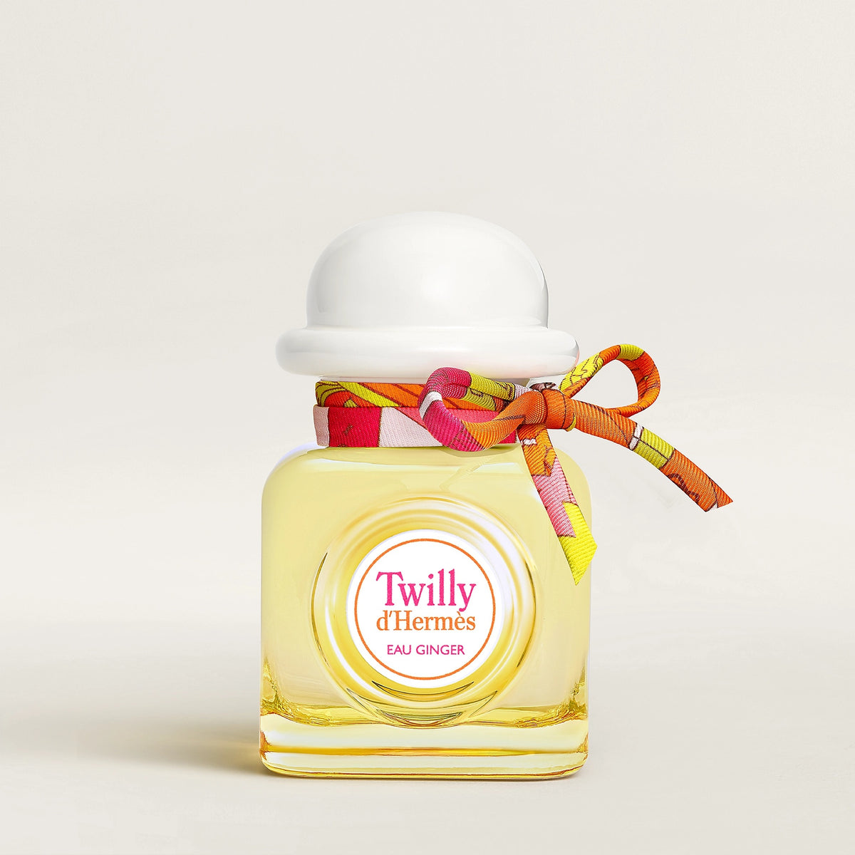 twilly-d-hermes-eau-ginger-eau-de-parfum - 103951V0-worn-2-0-0-2000-2000-q99_g.jpg