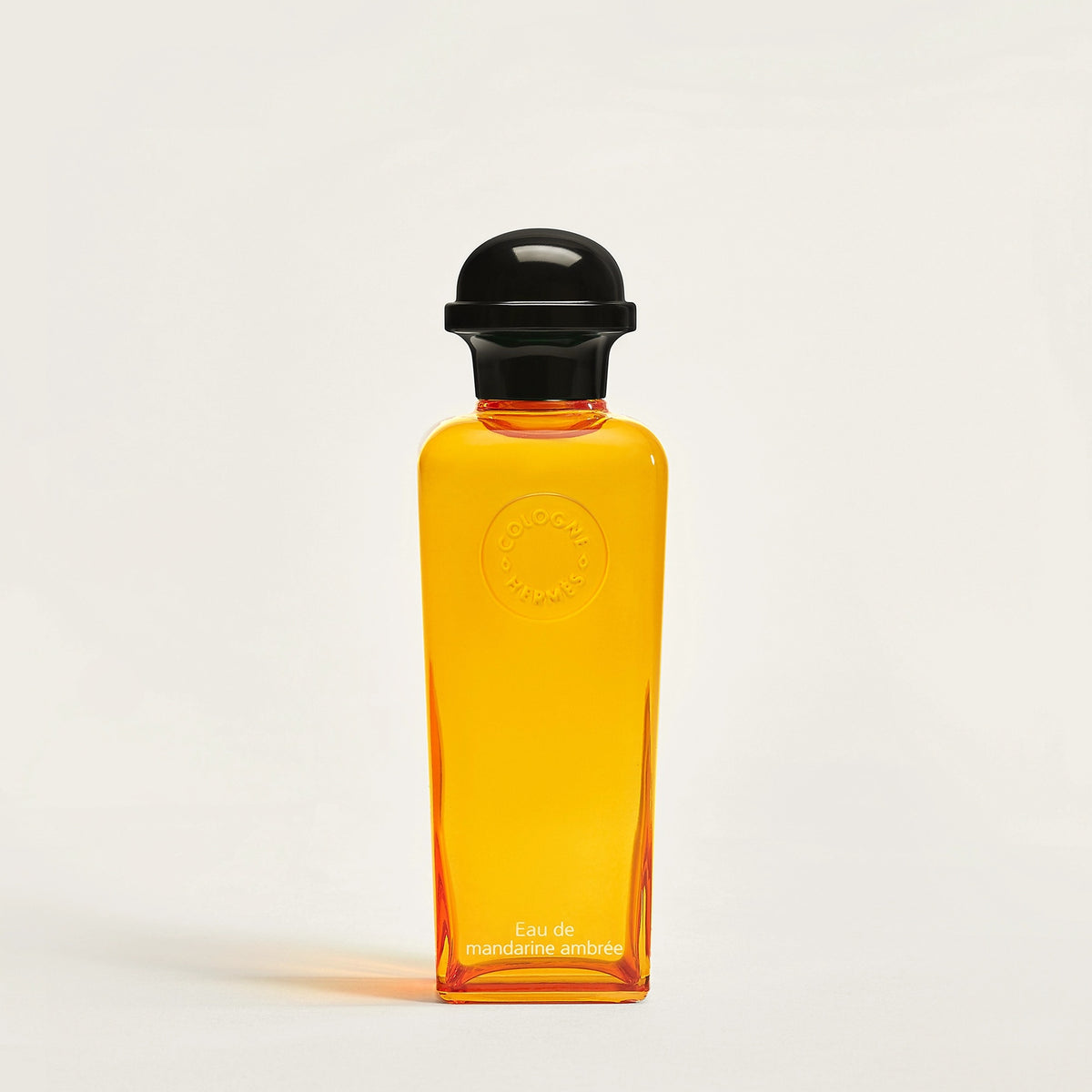 eau-de-mandarine-ambree-eau-de-cologne - 30560-worn-2-0-0-2000-2000-q99_g