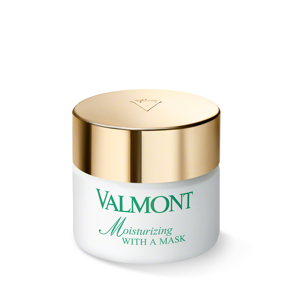 MOISTURIZING WITH A MASK